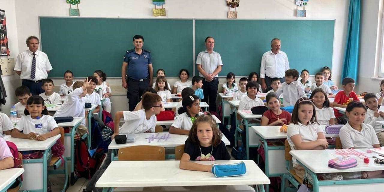 Bursa’da Okul Polisi, Eğitim Kurumları Çevresinde Kuş Uçurtmuyor