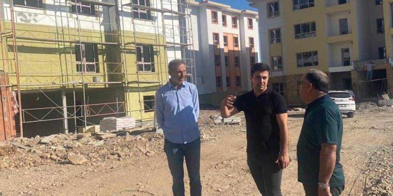 Göreve Yeni Başlayan Kaymakam Çelik Deprem Konutlarını İnceledi