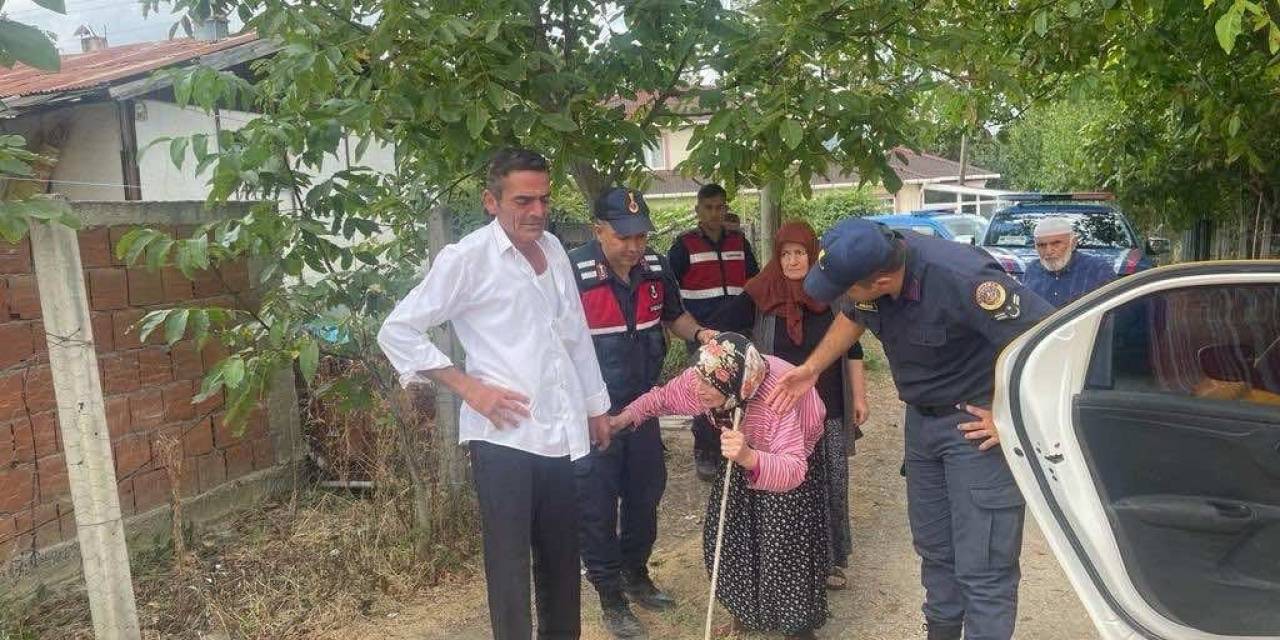 Kaybolan Alzheimer Hastası Kadın Sağ Bulundu