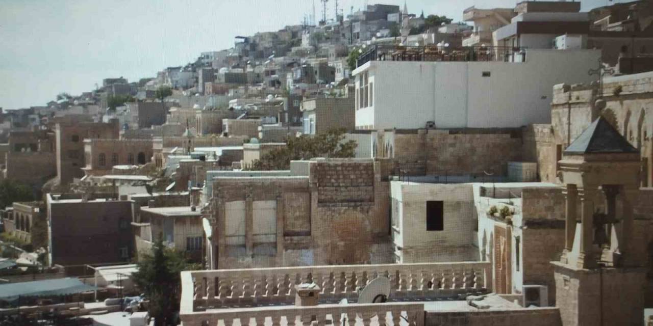 Araştırmacı Yazar Şimdi: "Mardin Artuklular İle Başlar"