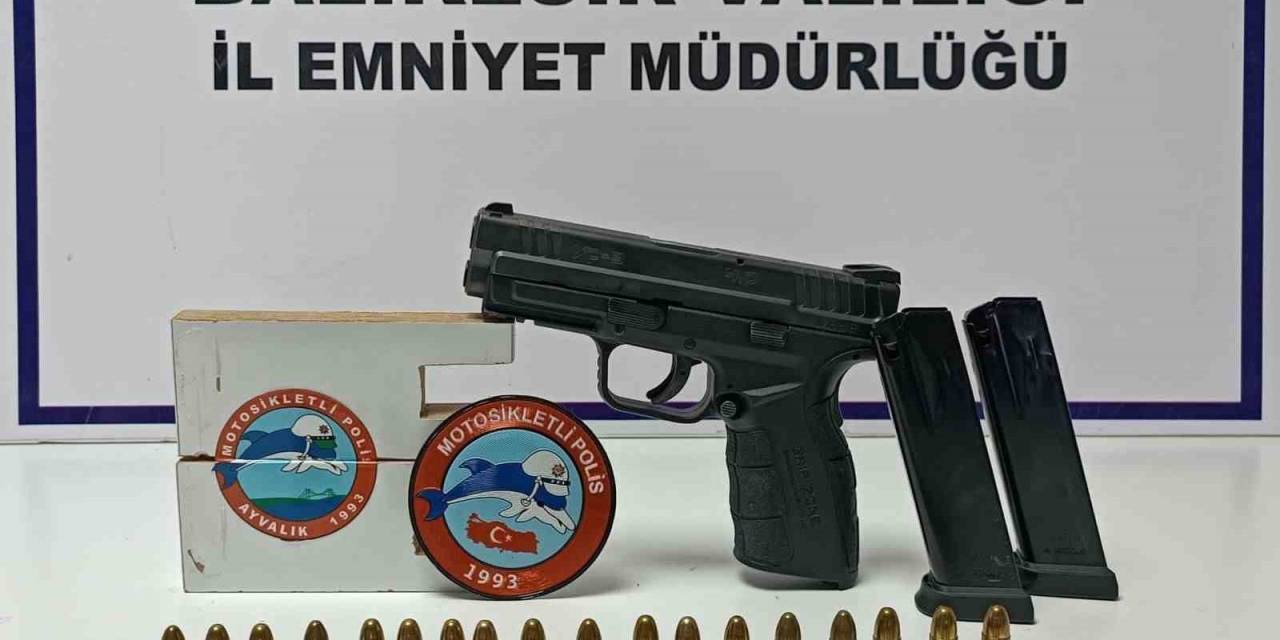 Balıkesir’de Polis 11 Aranan Şahsı Yakaladı