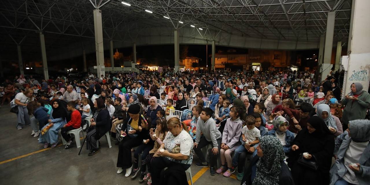 Adapazarı’nda Çocuk Sineması Etkinliğine Yoğun İlgi
