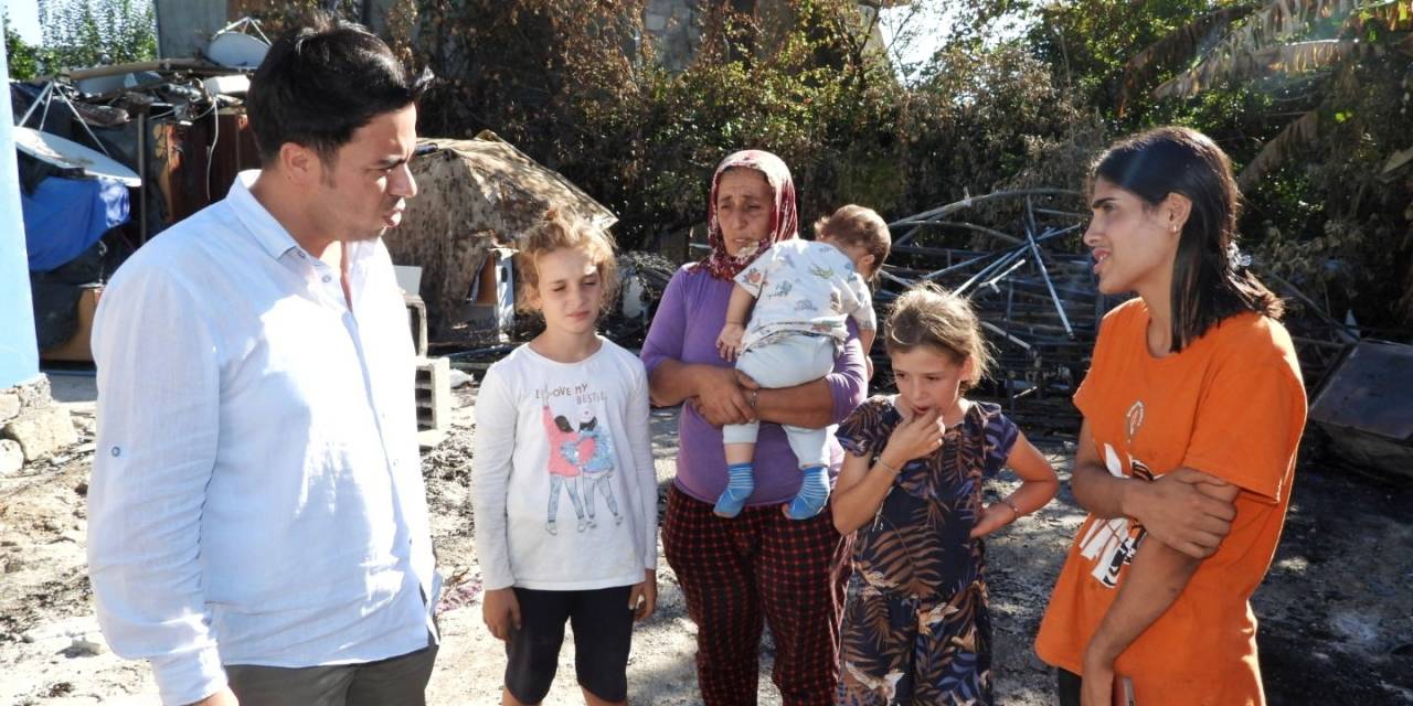 Kaymakam Dündar, Çadırları Yanan Aileye Destek Olacaklarını Söyledi