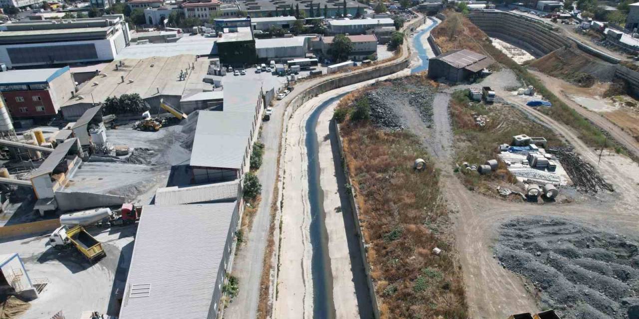 Ayamama Deresi’nde Koku Sorunu Çözülemiyor