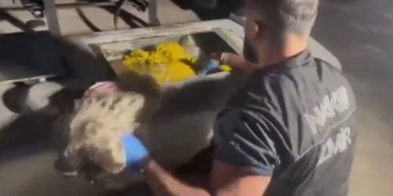 İzmir’de Tırın Akaryakıt Deposundan Yaklaşık 58 Kilo Uyuşturucu Çıktı