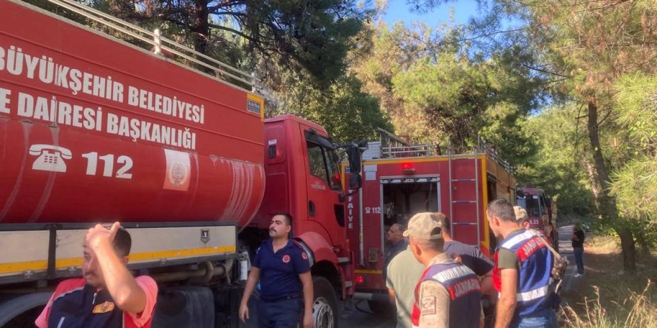 Erzin’de Çıkan Orman Yangını Söndürüldü