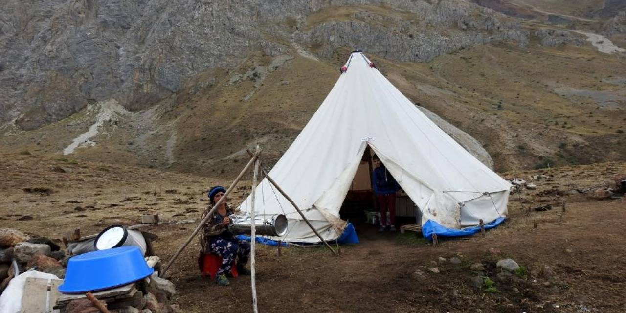 Göçebe Hayatların Çadırda Yaşam Mücadelesi