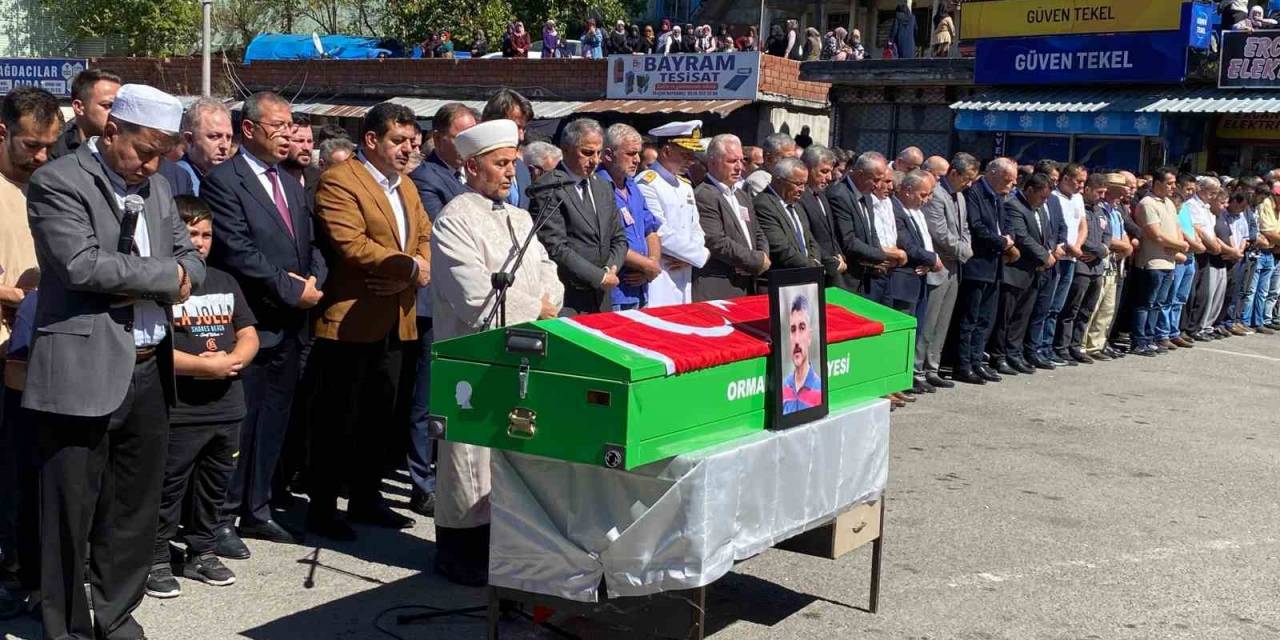 Göçükte Hayatını Kaybeden Madenci Son Yolculuğuna Uğurlandı