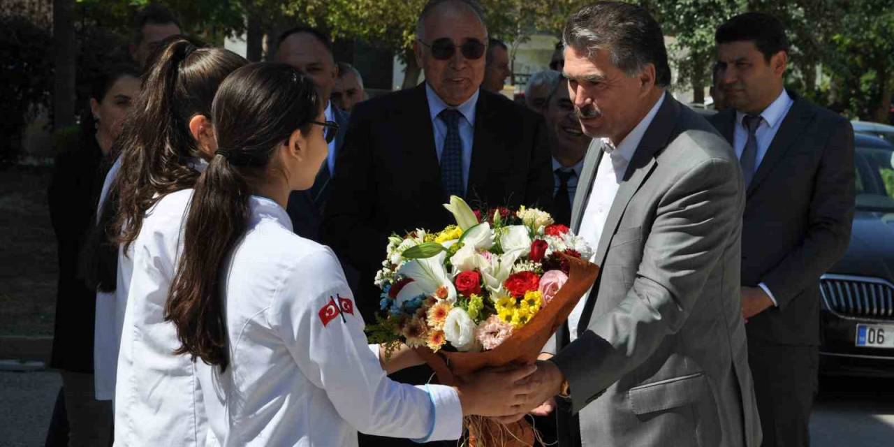 Odunpazarı Kaymakamı Gazi Mesleki Ve Teknik Anadolu Lisesi’ni Ziyaret Etti