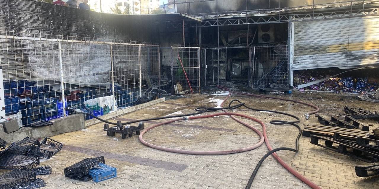 Market Deposunda Çıkan Yangın Korkuttu