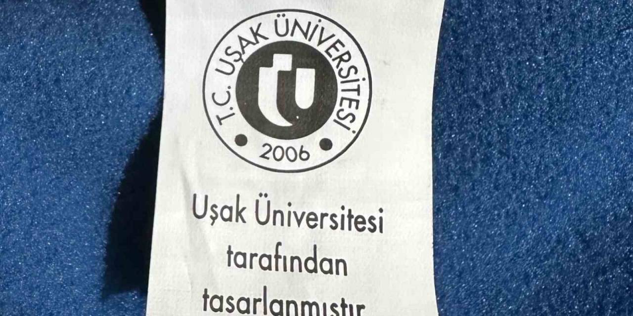 Uşak Üniversitesi Postacıların Kıyafetlerini Tasarlamaya Devam Ediyor