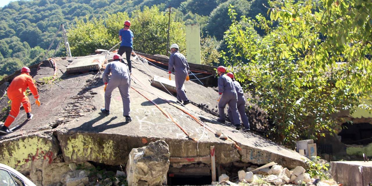 Subü’nün Yeni Gönüllülerine Afad Eğitimi