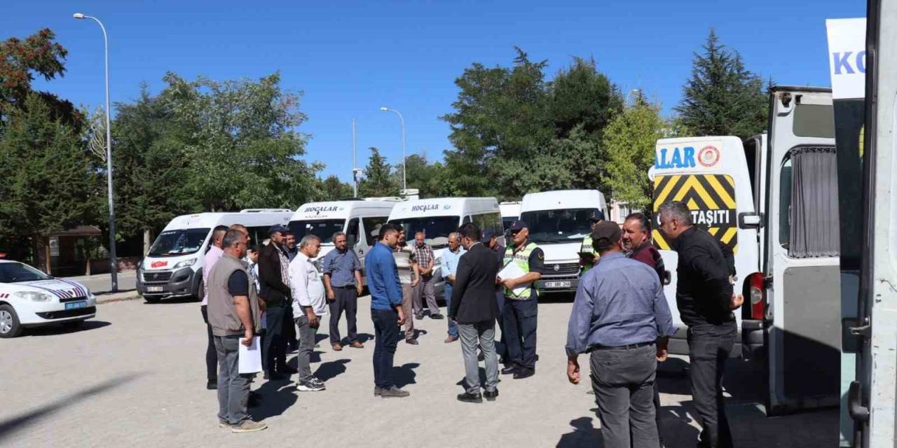 Hocalar’da Öğrenci Servis Araçları Denetlendi