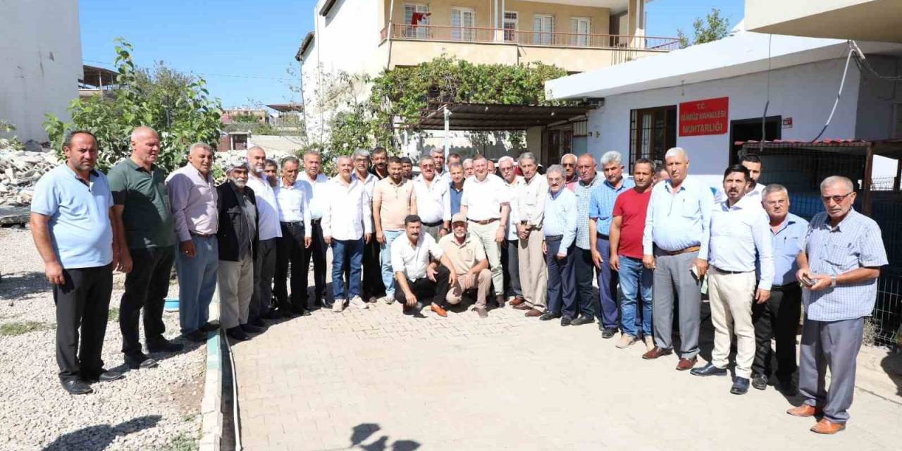 Hatay Büyükşehir Belediyesi Başkanı Lütfü Savaş Kırıkhan’da Vatandaşlarla Bir Araya Geldi