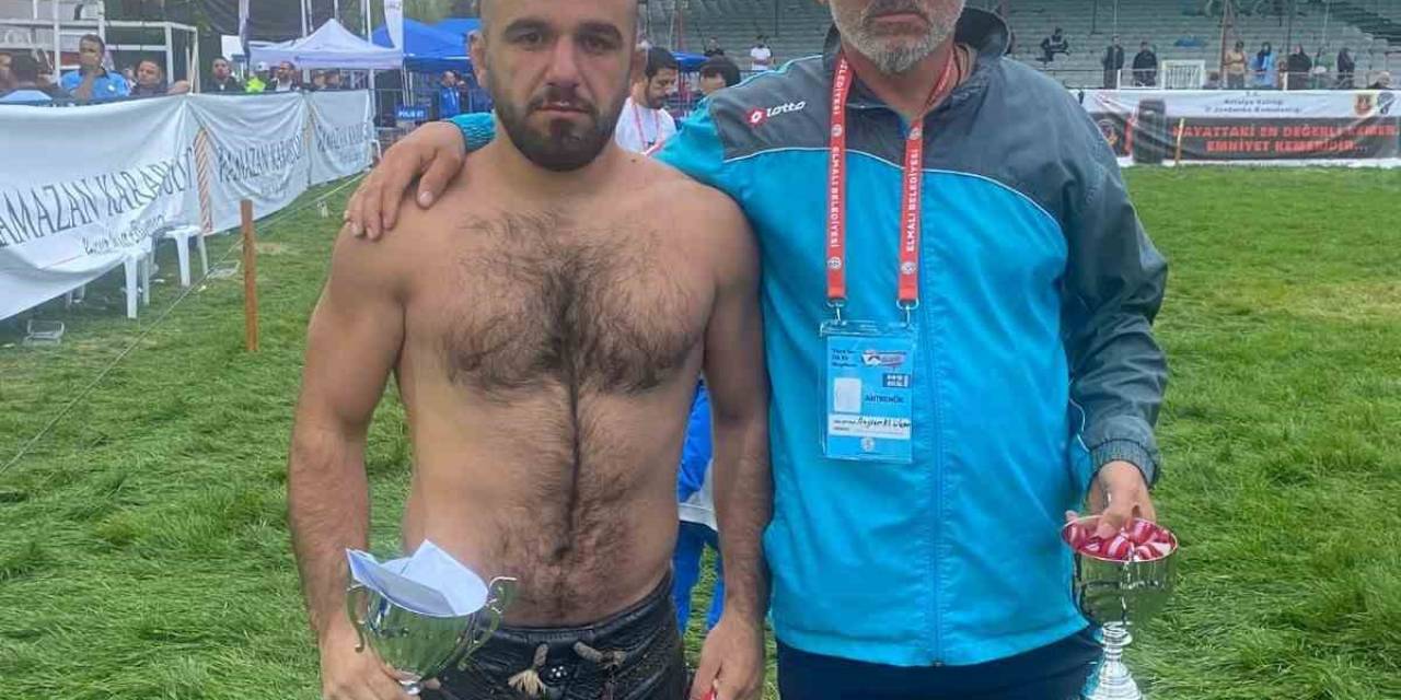 İzmitli Pehlivanlar Dereceleriyle Gururlandırdı