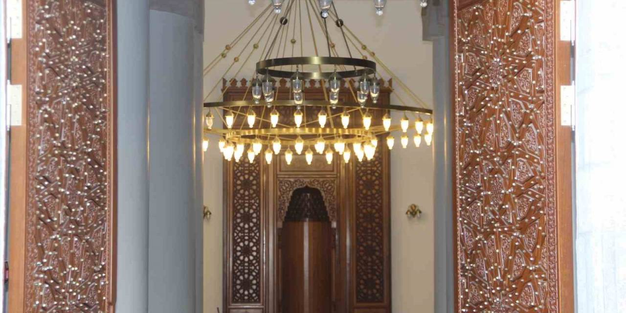 Sahabelerin Eliyle Kiliseden Camiye Çevrilen Fethin Sembolü Cizre Ulu Camii Dimdik Ayakta