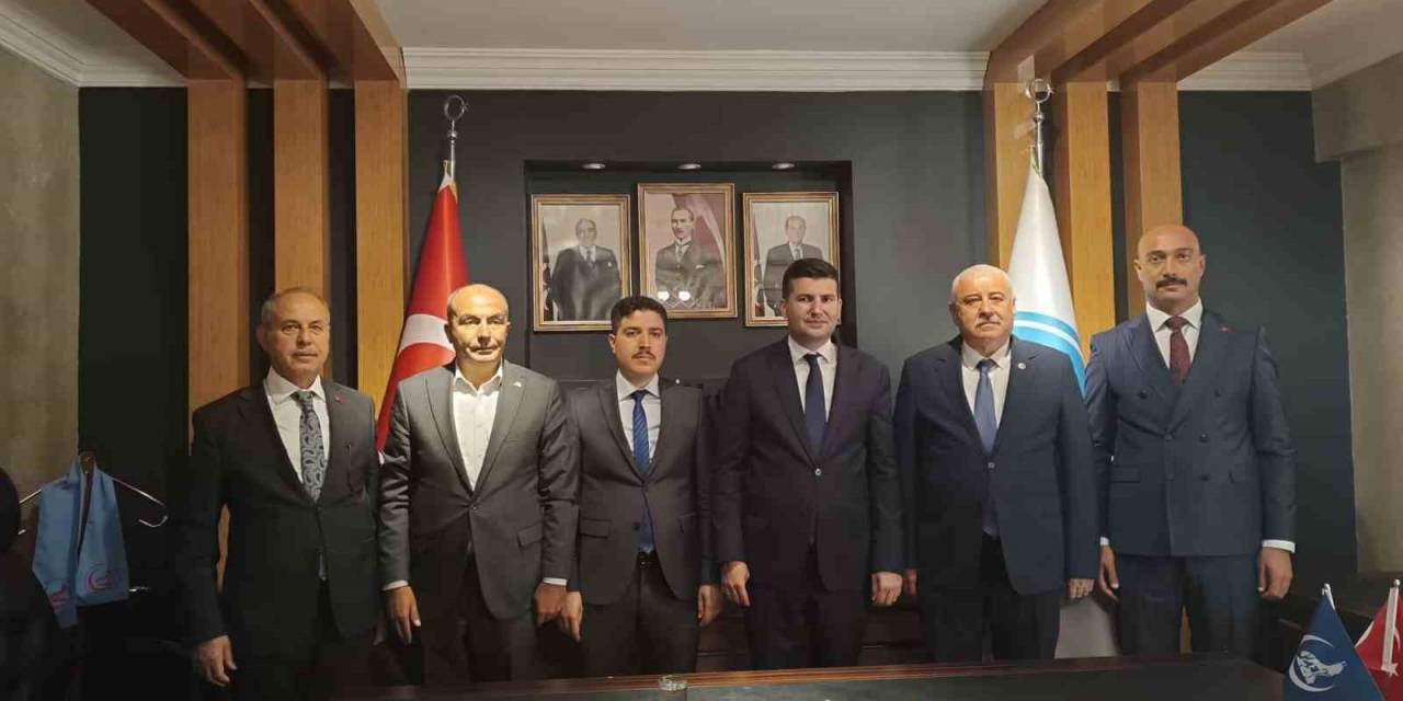 Gaziantep Ülkü Ocakları’nda Bayrak Değişimi