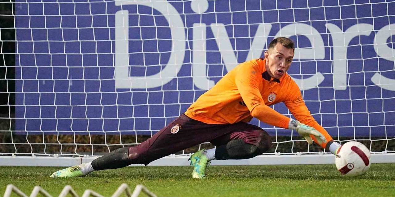 Galatasaray’da Davinson Sanchez, İlk Antrenmanına Çıktı