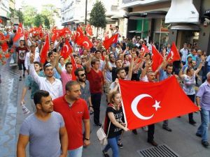 Samsun’da Teröre Tepki Ve Şehitlere Saygı Yürüyüşü