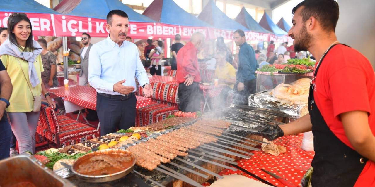 Altındağ Belediyesi’nden Depremzede Esnafa Destek