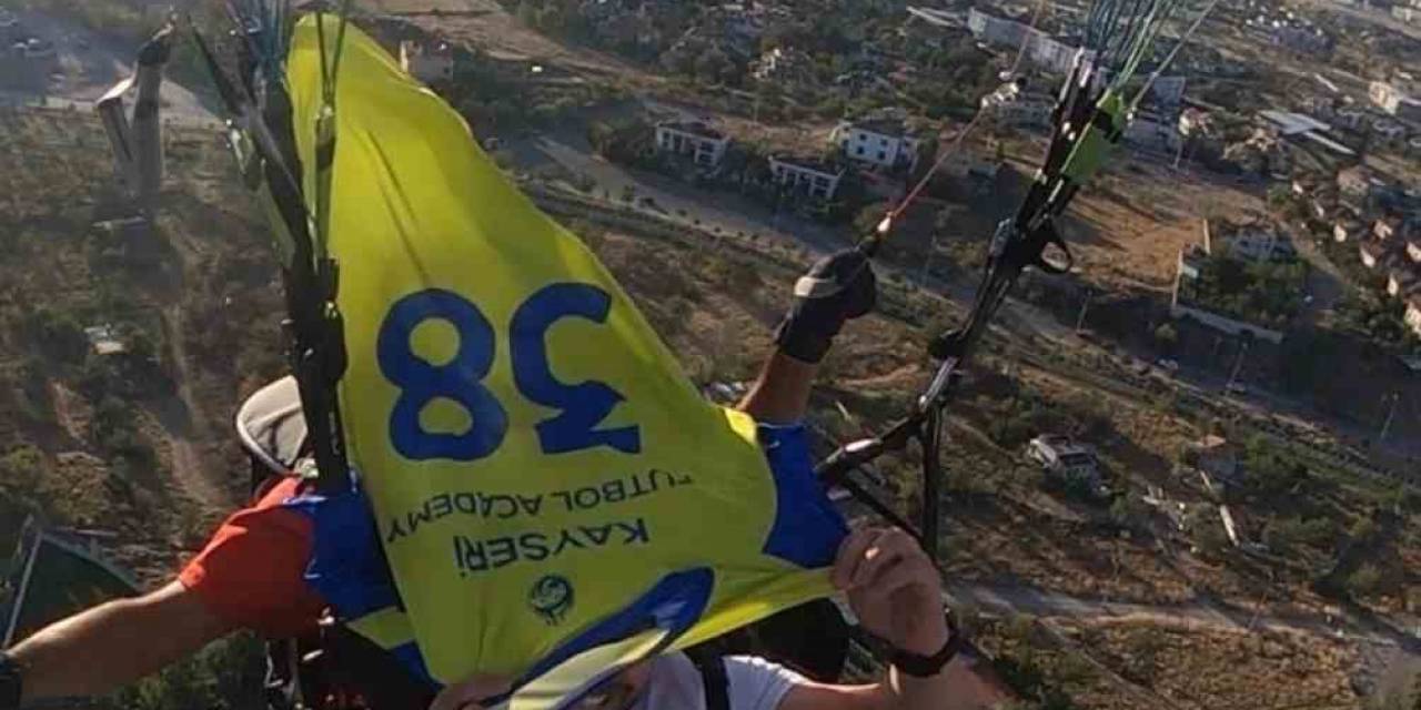 Paraşütte Sözleşme İmzaladı