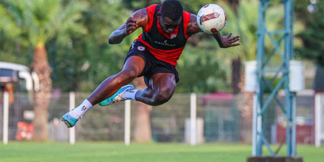 Samsunspor’un Transfer Özeti: 16 Oyuncu Geldi, 34 Oyuncu Gitti