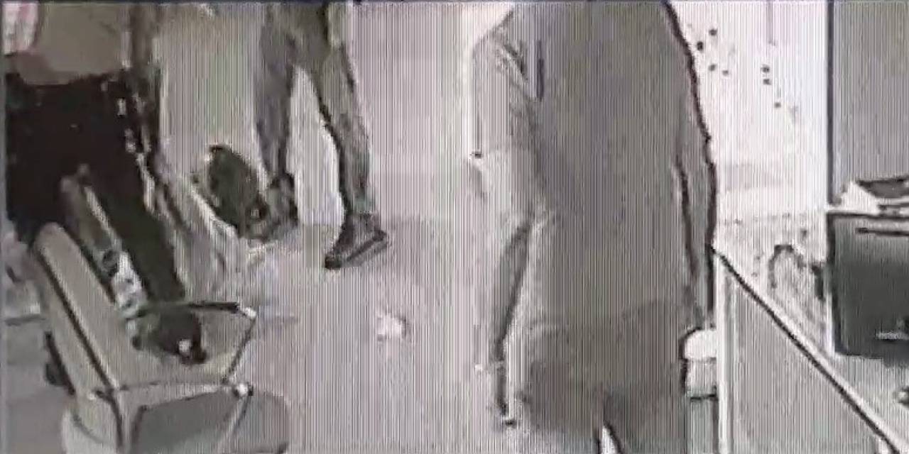 Alanya’da Polisten Kaçan Şüpheliler Aracın Lastiğine Ateş Edilerek Durdurulabildi
