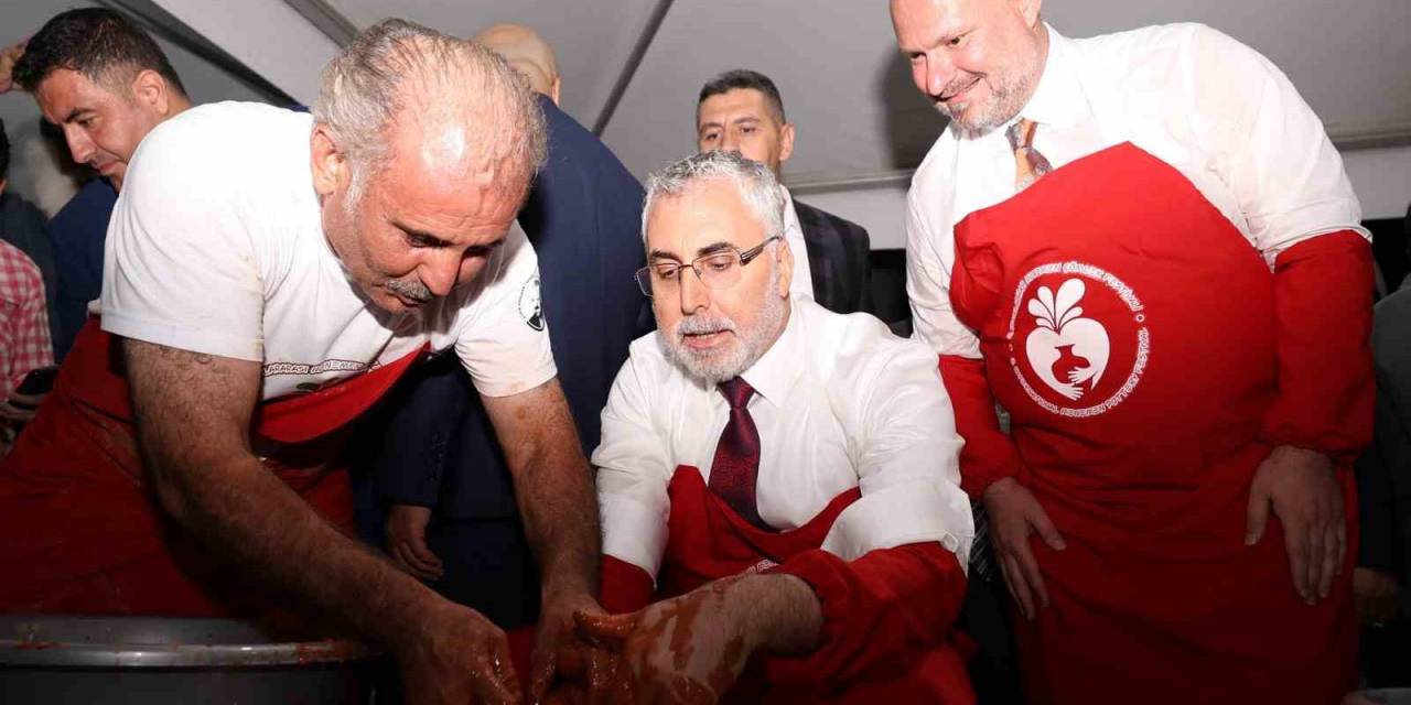 Dünya Menemen Çömlek Festivali’nde Buluştu