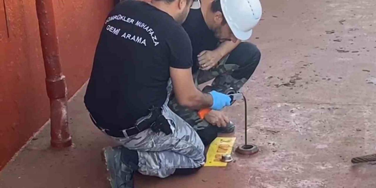 İzmir Aliağa Limanı’nda 51 Ton Kaçak Akaryakıt Ele Geçirildi