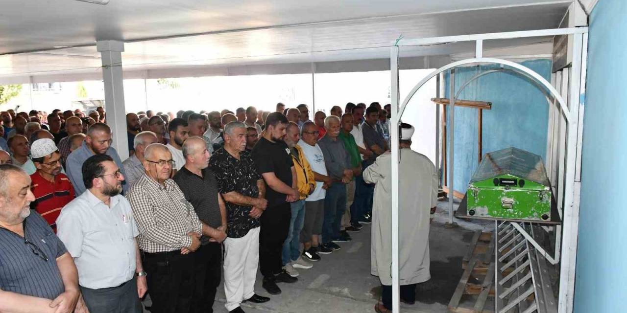 Kazada Ölen Yaşlı Adam Toprağa Verildi