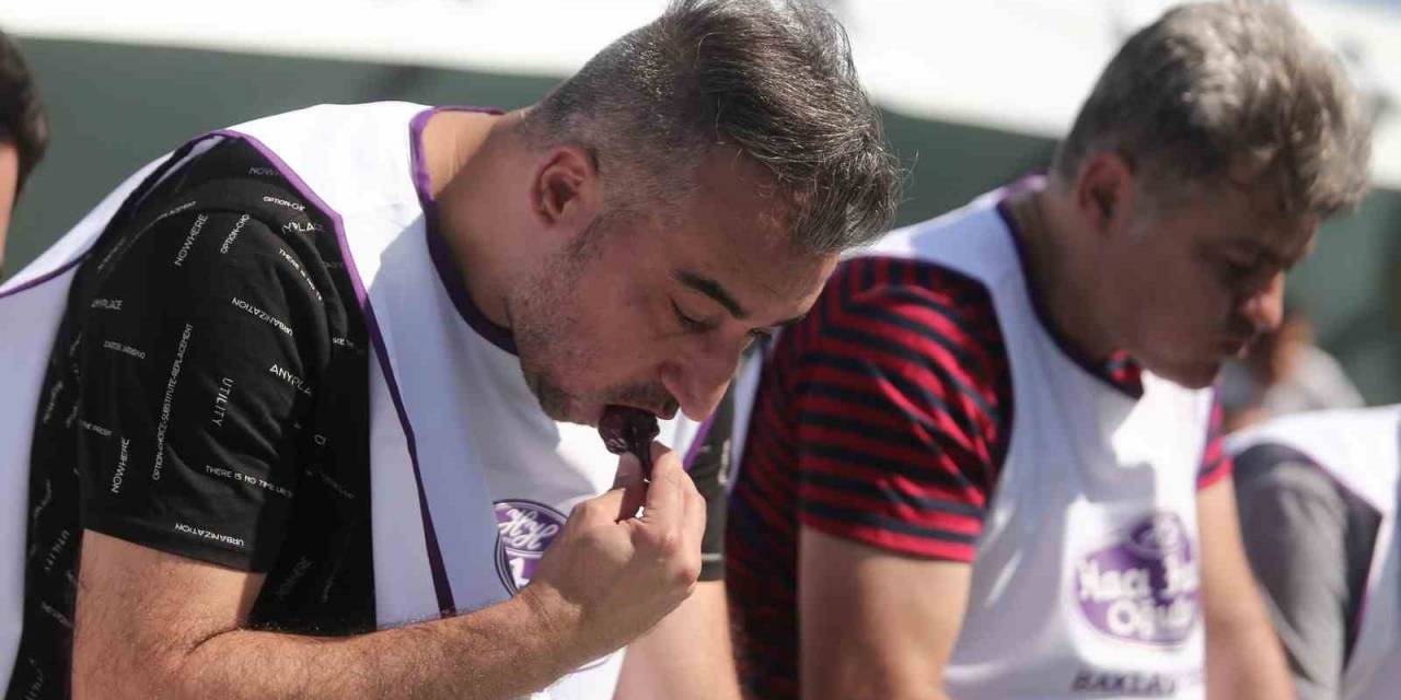 6 Dakikada 44 Dilim Baklava Yedi, Tam Altın Kazandı