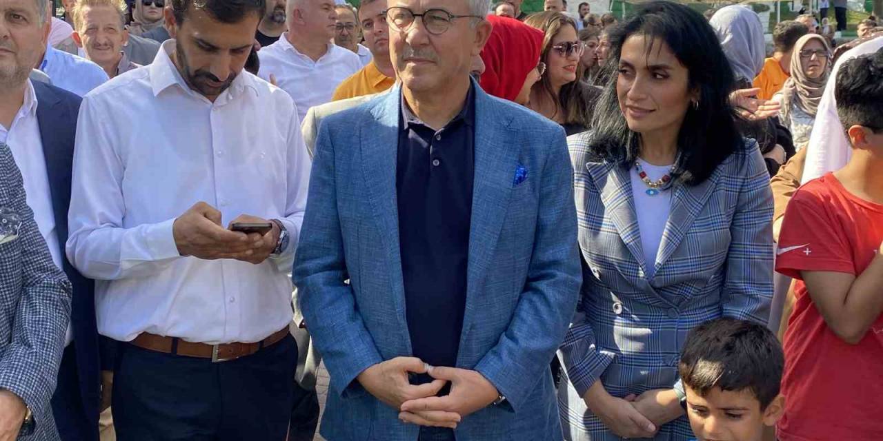 Eyüpsultan Belediyesi, Parseller Spor Sahası’nı Futbolseverlerle Buluşturdu