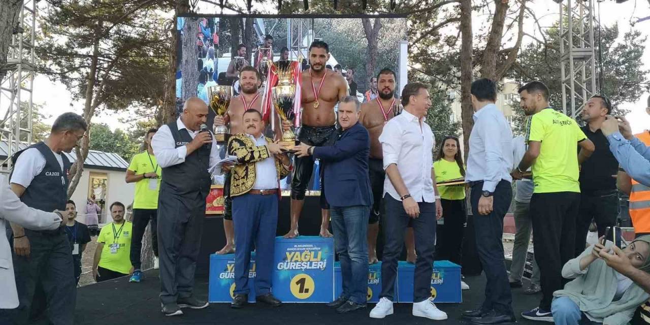 18. Geleneksel Kocasinan Yağlı Güreşleri’nde Kazanan Mustafa Taş Oldu