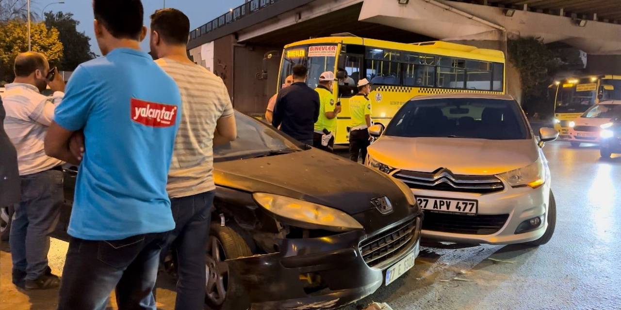 Gaziantep’te Aynı Kavşakta İki Kaza: 5 Yaralı