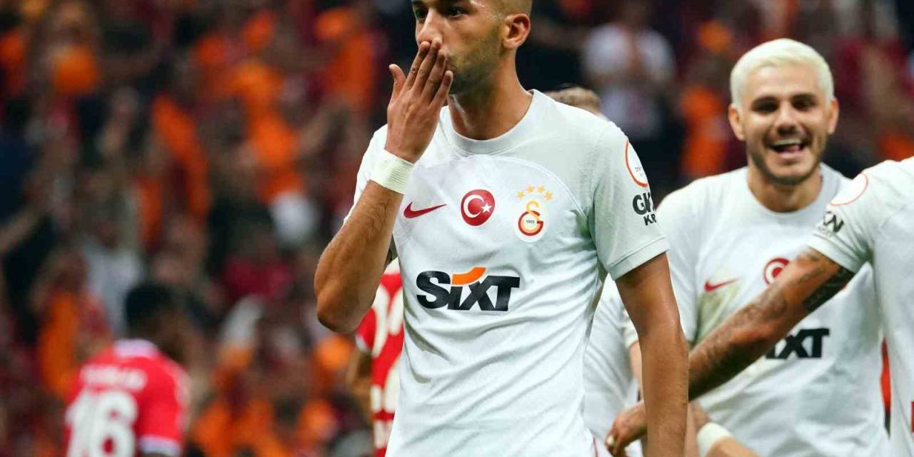 Hakim Ziyech, Asistle Başladı