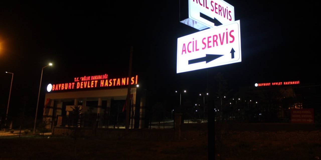 Bayburt’ta 60 Öğrenci Lahmacundan Zehirlendi