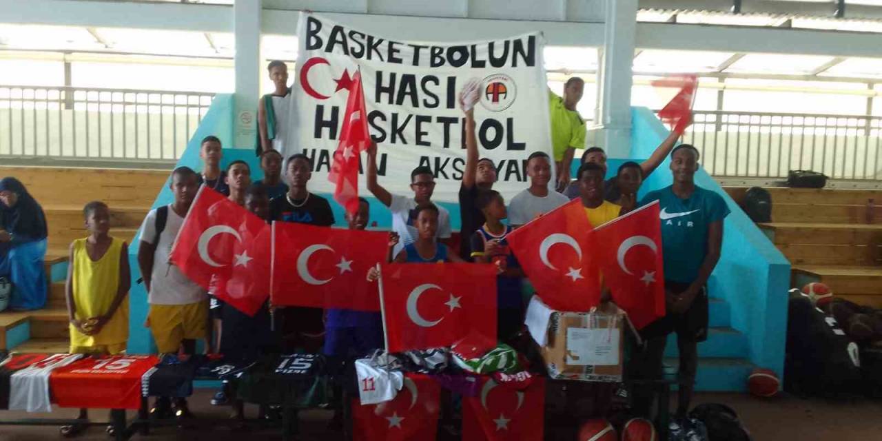 Türk Bayrakları Hasketbol Sk Sayesinde Şeyseller’de Dalgalandı