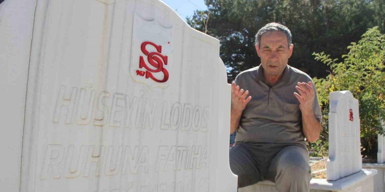 Sivasspor’un Eski Futbolcusu ’çolak Selo’ Ölen Taraftarları Unutmadı