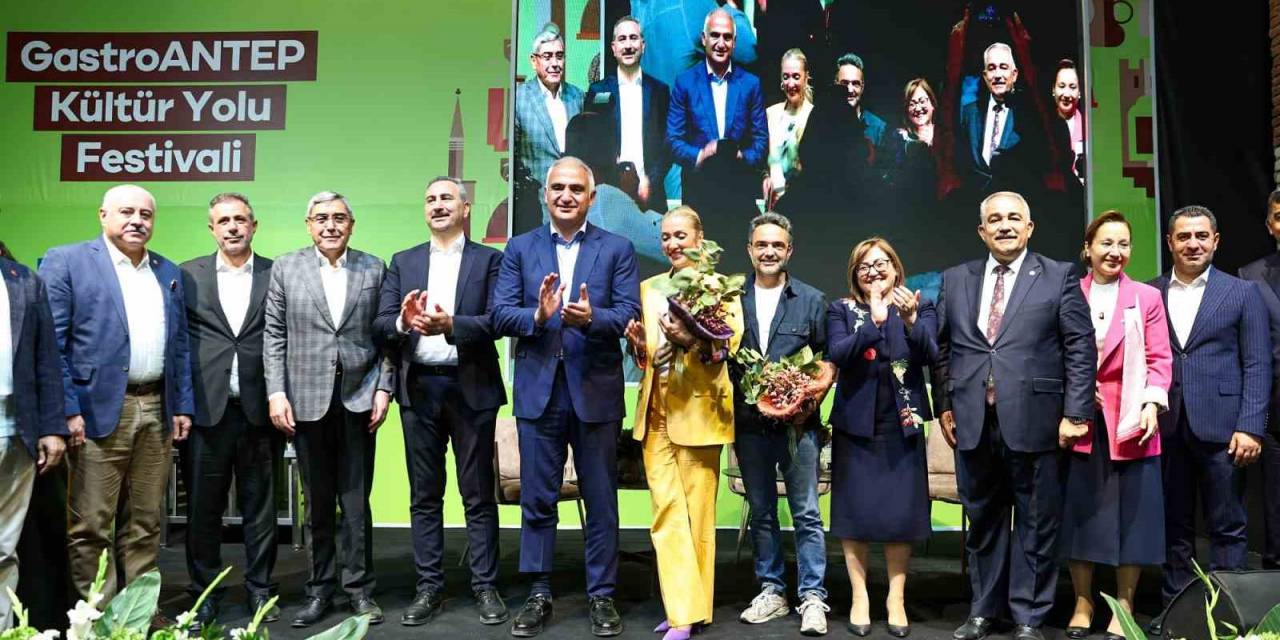 Bakan Ersoy Ve Şahin, Şef Arda Türkmen İle Gastronominin Geleceğini Konuştu