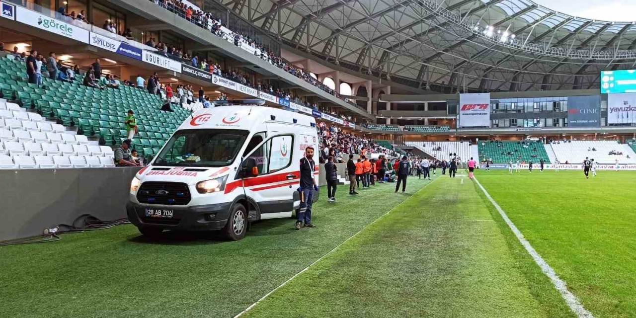 Giresunspor Teknik Direktörü Mustafa Kaplan, Manisa Fk Karşılaşması Esnasında Fenalaştı