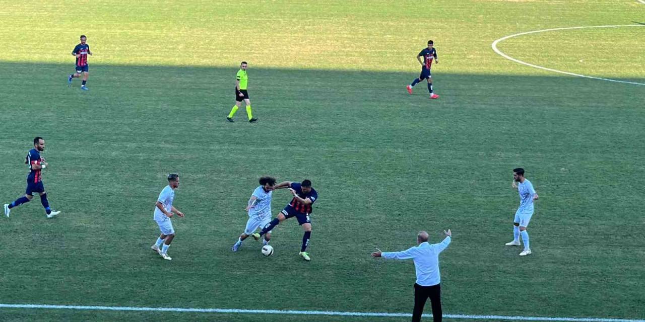 Tff 2. Lig: Düzcespor: 1 - Karaman Futbol Kulübü: 1