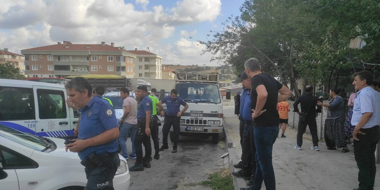 Aile Kavgasında Silahlar Konuştu: Olaya Müdahale Eden Polis Omzundan Yaralandı