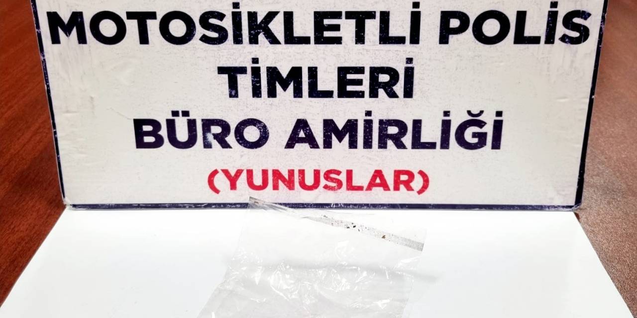 Kütahya’da Yunus Timlerince Bir Araçta Uyuşturucu Hap Ele Geçirildi