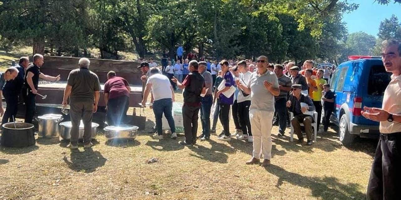 Emet’in Bahatlar Köyünde Geleneksel Güz Hayrı