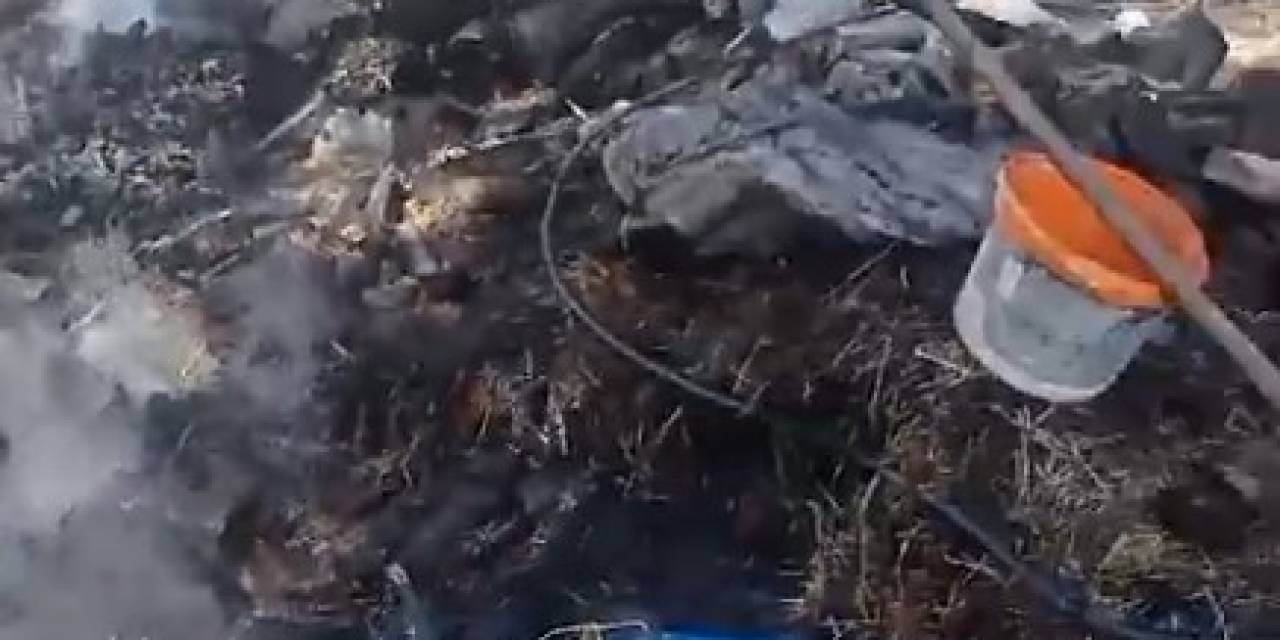 Kastamonu’da Samanlıkta Çıkan Yangında Otomobil İle 300 Saman Balyası Yandı