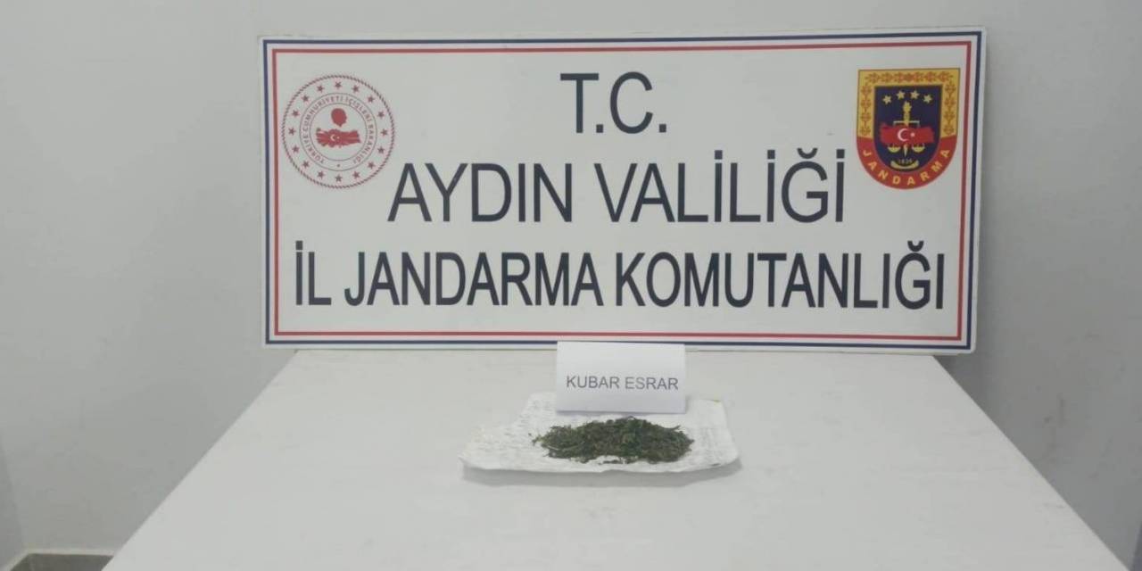 Jandarma Ekipleri Uyuşturucuya Geçit Vermiyor: 23 Gözaltı