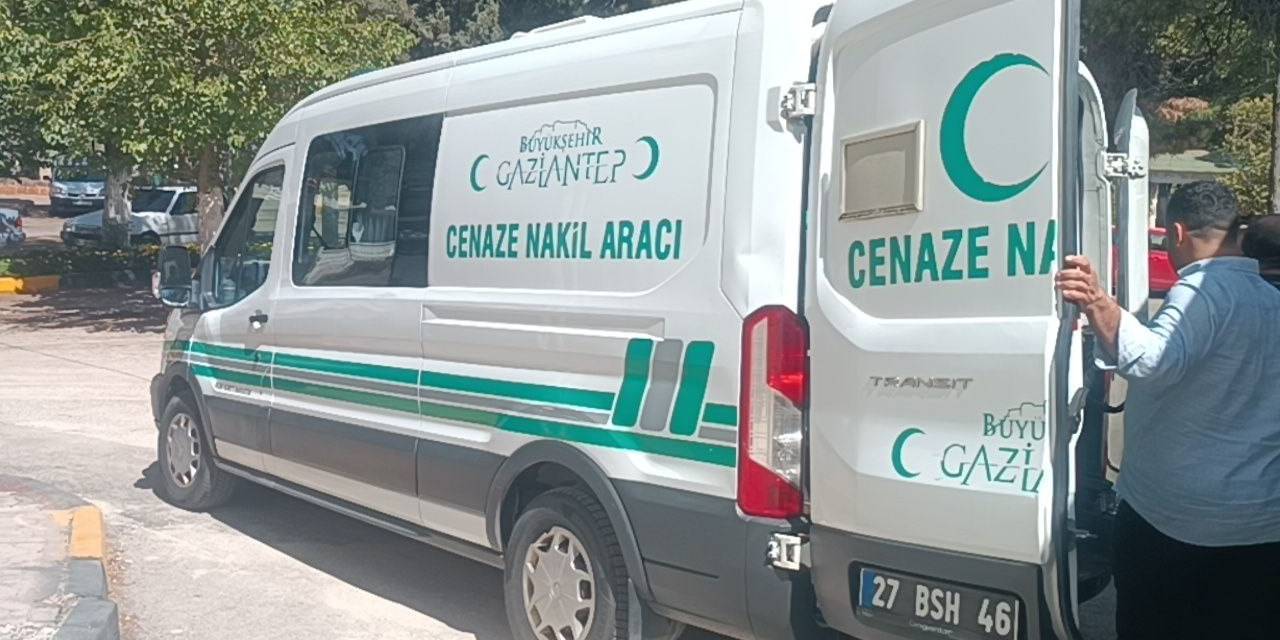 Kendisi Hakkındaki Paylaşımı Silmeyen Arkadaşını Öldürdü