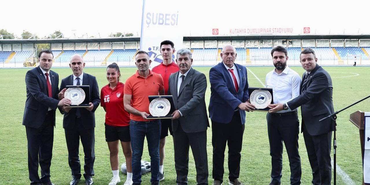 Kütahya’da Türkiye Futbol Faal Hakemler Ve Gözlemciler Derneği Sezonu Açtı