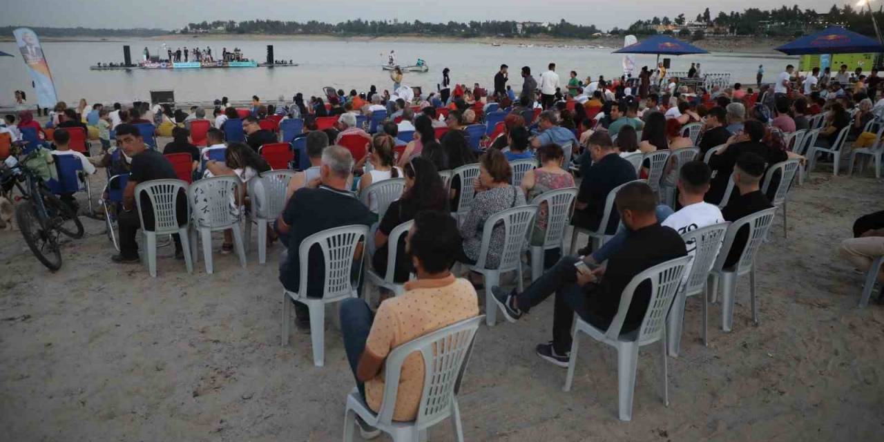 Altın Koza Çerçevesinde Göl Üzerinde Konser