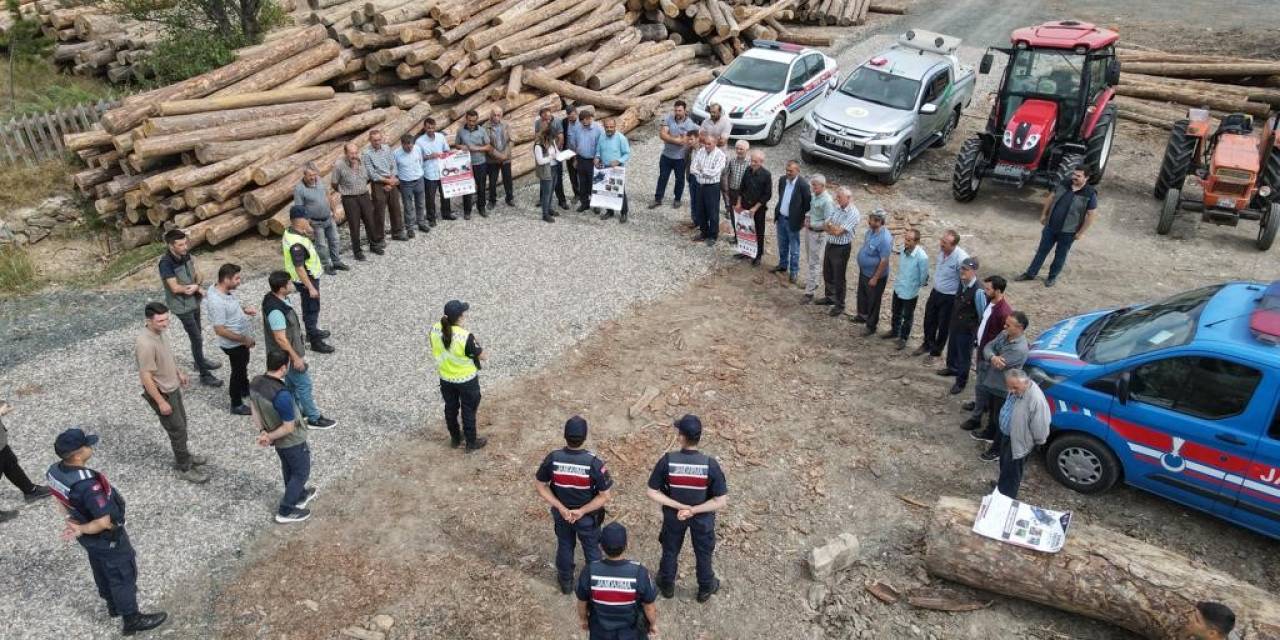 Artan İş Kazalarını Önlemek İçin Jandarma Ekiplerinden Orman İşçilerine Eğitim